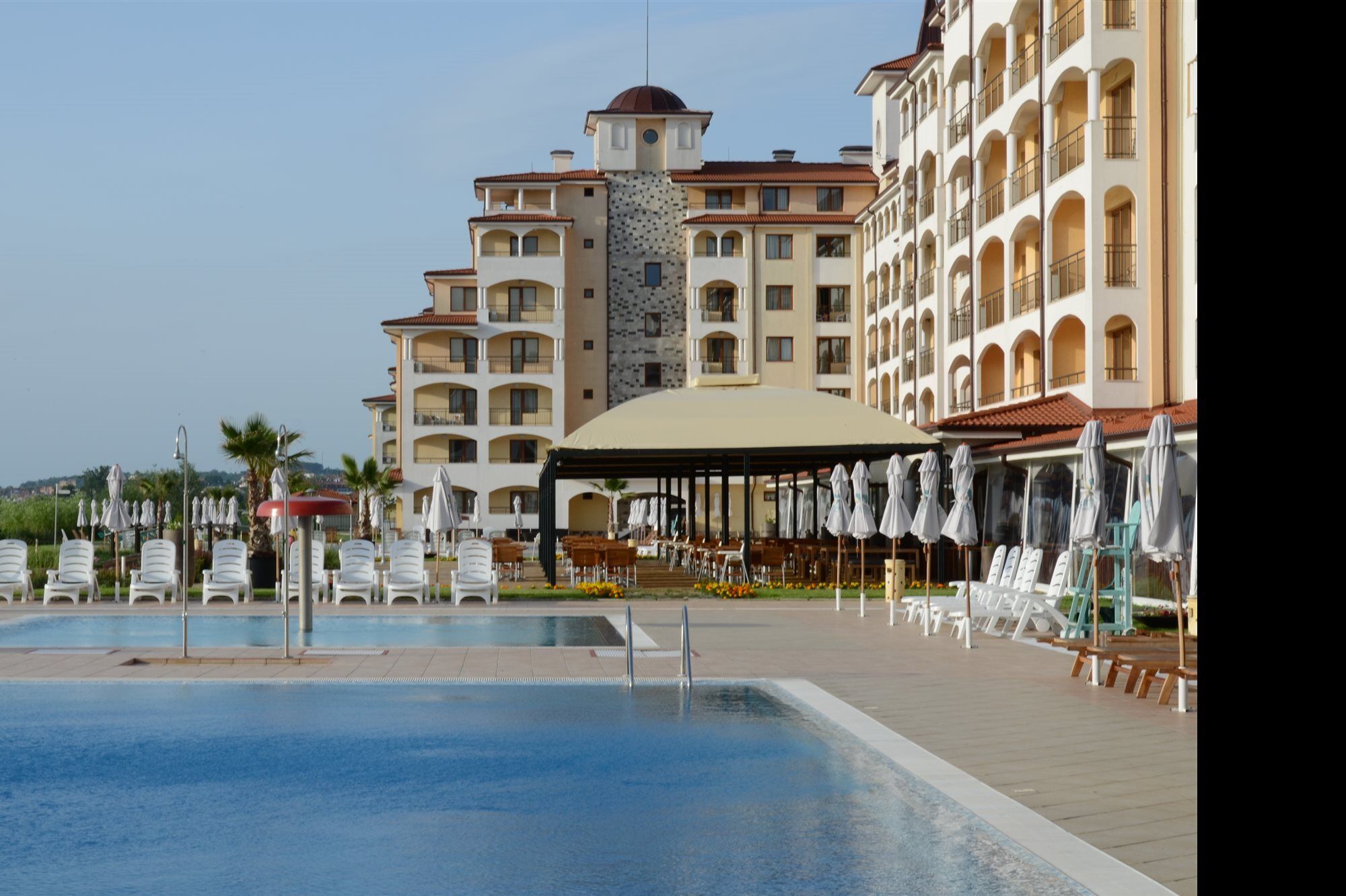 Sunrise Resort-